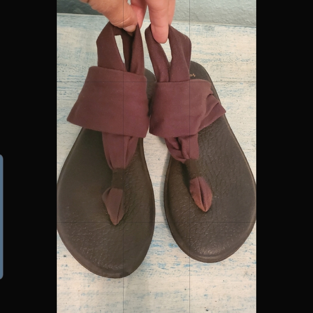 Brown Sanuk sandals